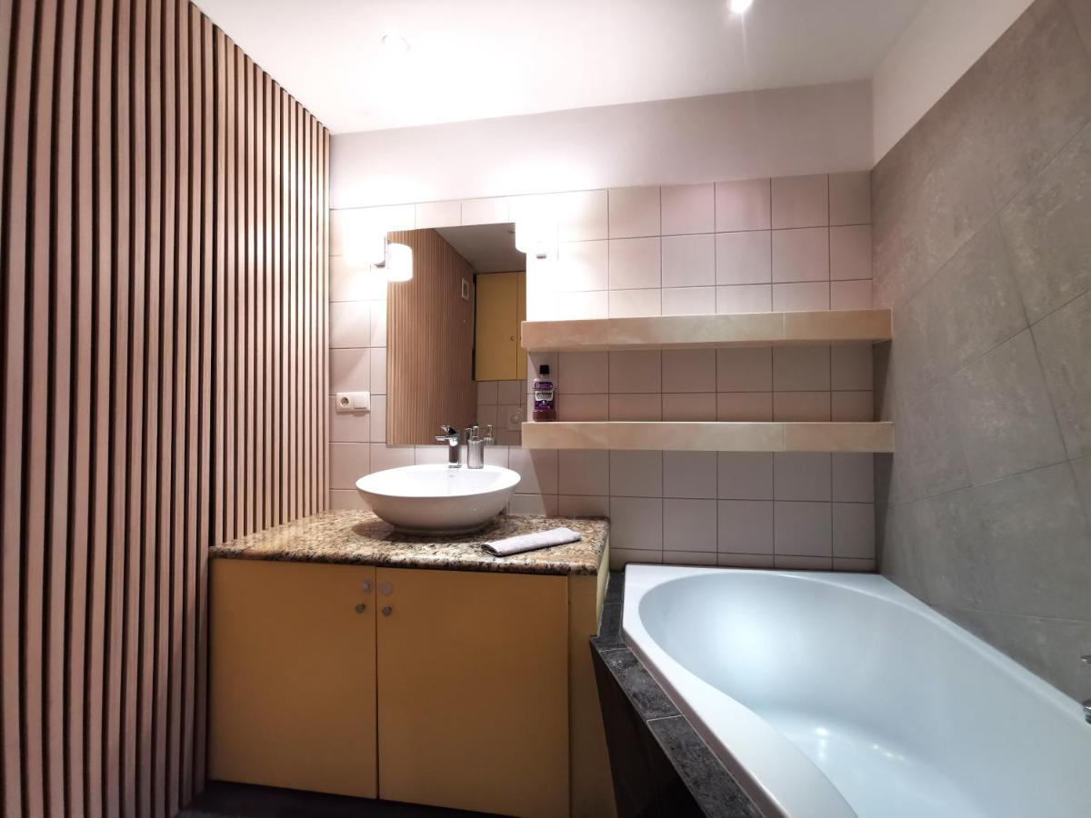 Nozownicza Apartment ~ Self Check-In 24H ~ Lift Вроцлав Экстерьер фото